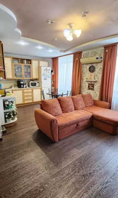 3-к кв. Вологодская область, Череповец Пионерская ул., 23В (73.0 м) - Фото 0
