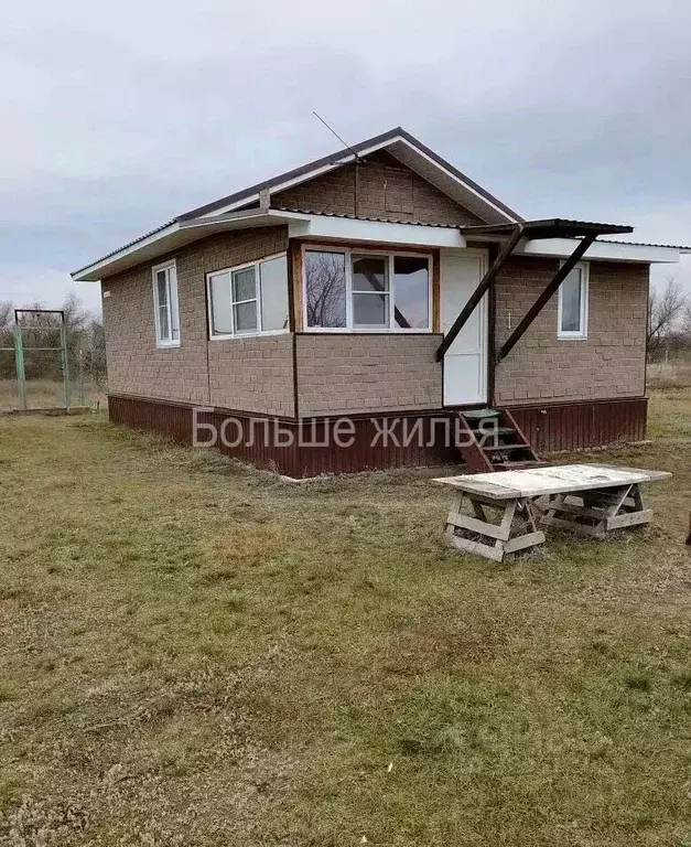 Дом в Волгоградская область, Калач-на-Дону Вишневая ул., 7 (45 м) - Фото 1