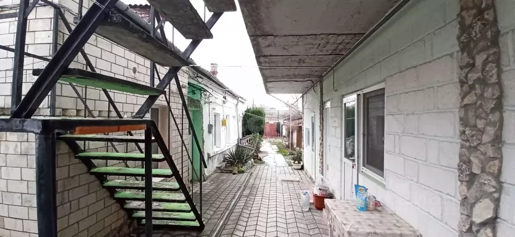 1-к кв. Крым, Феодосия ул. Кочмарского, 13 (27.9 м) - Фото 1
