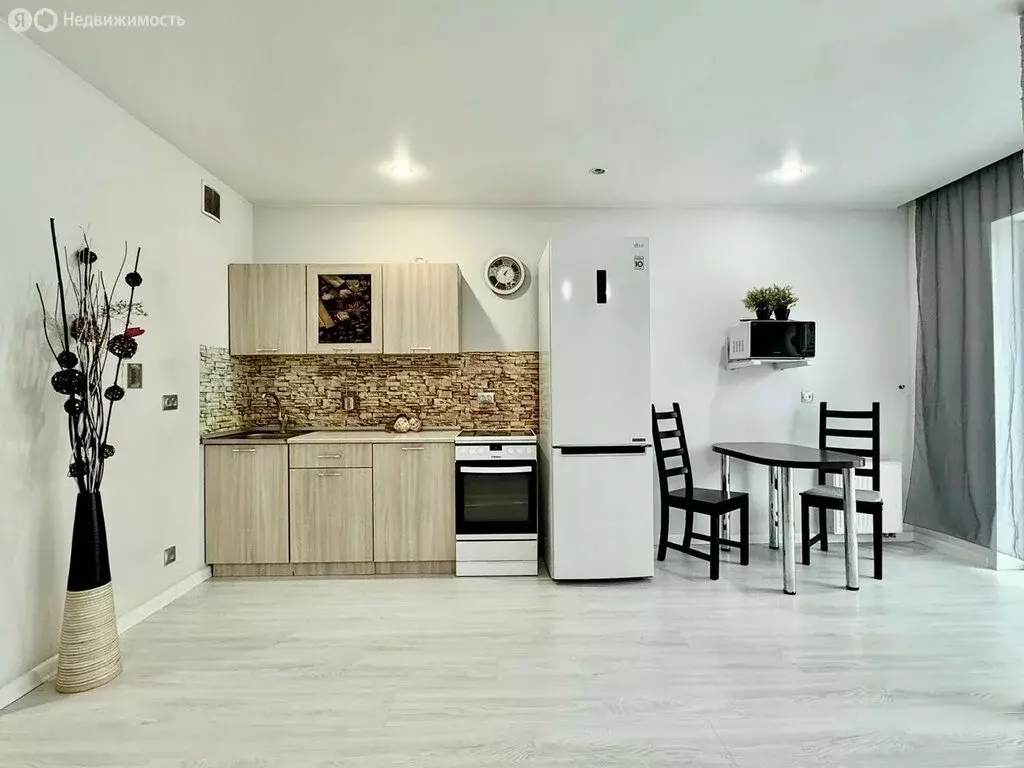 Квартира-студия: Новосибирск, улица Владимира Заровного, 42 (35.1 м) - Фото 2