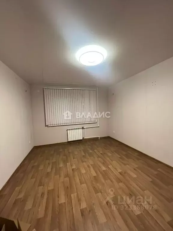 3-к кв. Волгоградская область, Волгоград бул. Энгельса, 16 (64.9 м) - Фото 1