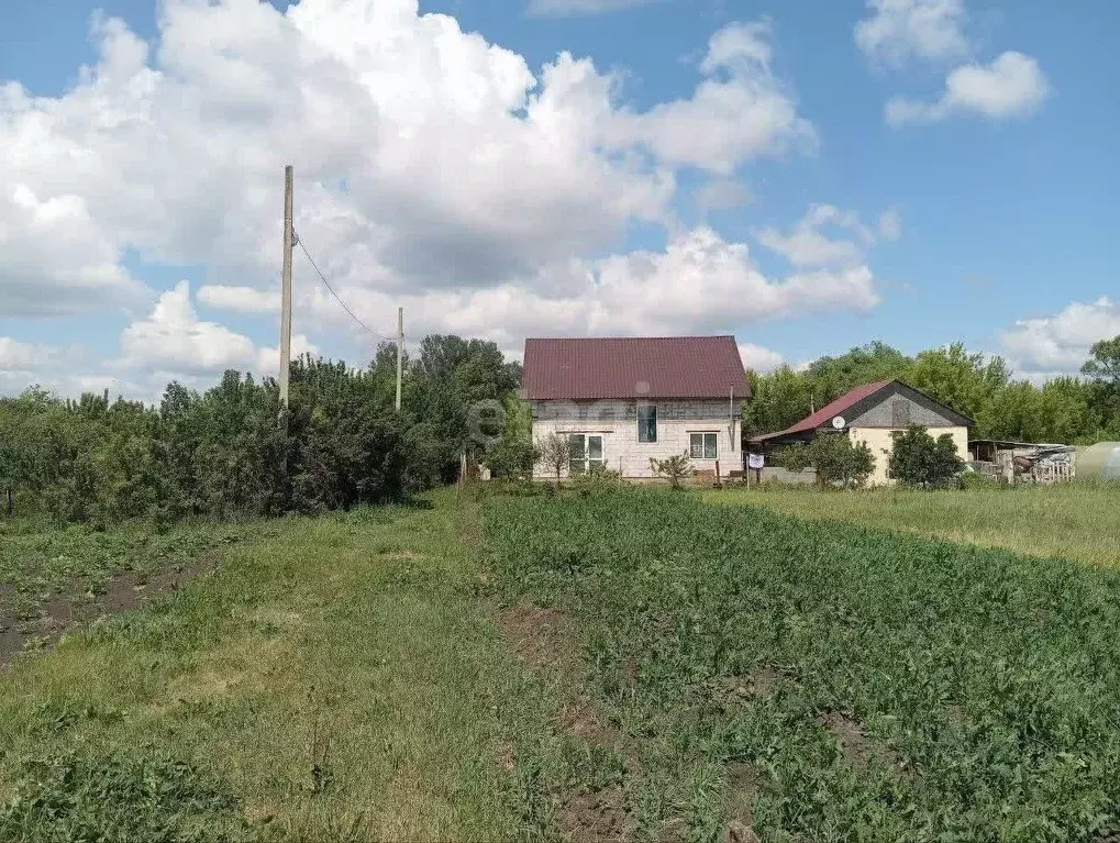 Участок в Белгородская область, Старооскольский городской округ, с. ... - Фото 1