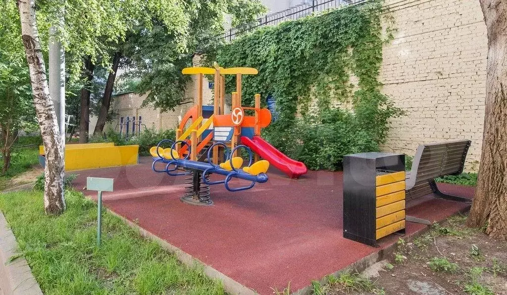 Комната 17 м в 3-к., 5/5 эт. - Фото 1