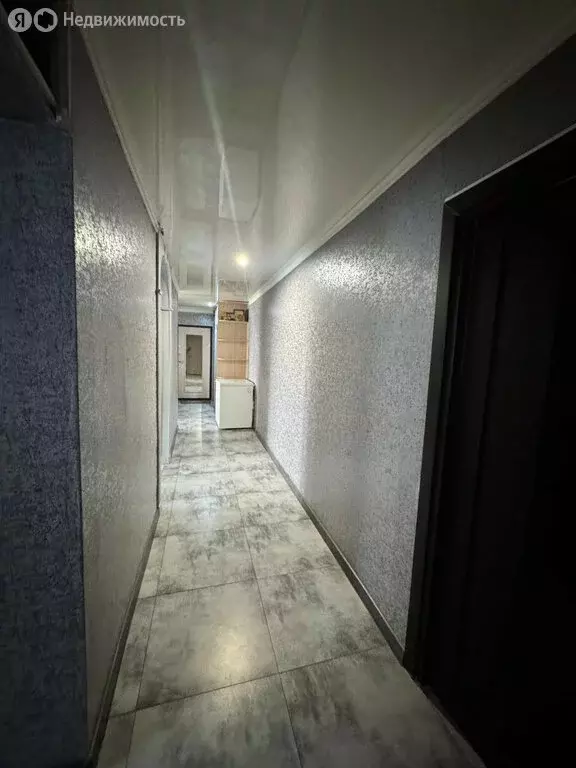 3-комнатная квартира: Аксай, Садовая улица, 22 (70 м) - Фото 1