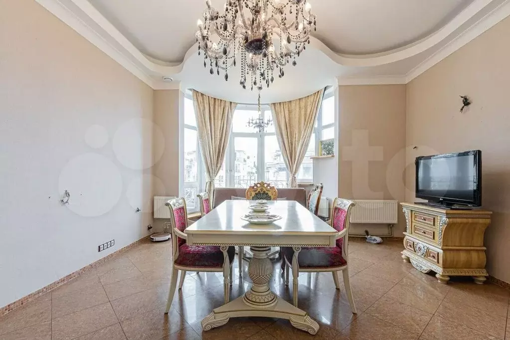 4-к. квартира, 130 м, 4/5 эт. - Фото 0