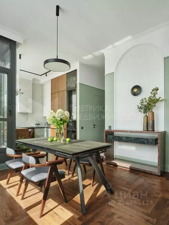 2-к кв. Тюменская область, Тюмень ул. Усиевича, 16 (73.0 м) - Фото 1