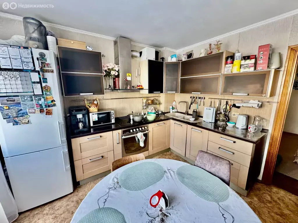 4-комнатная квартира: Горно-Алтайск, улица Григория Чорос-Гуркина, 74 ... - Фото 1