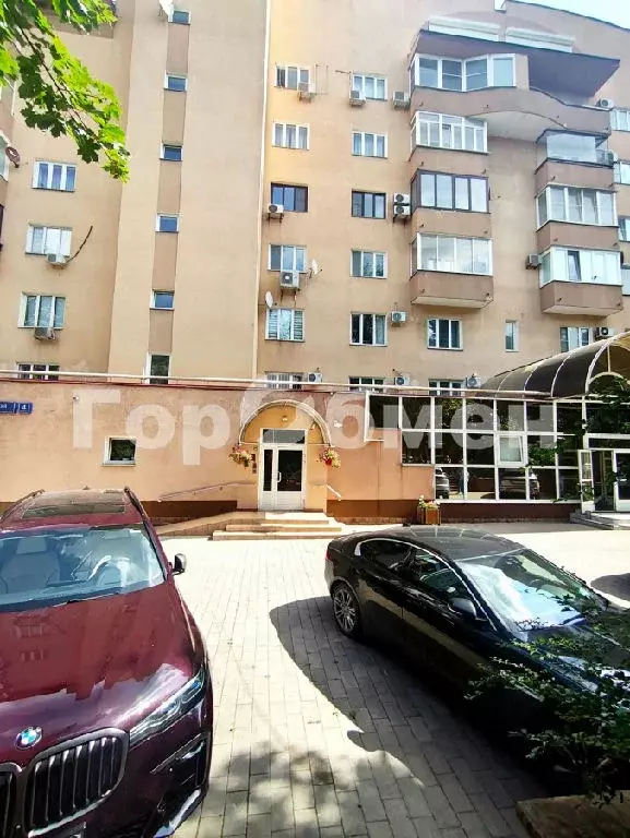 Продается 4-комнатная квартира - Фото 1