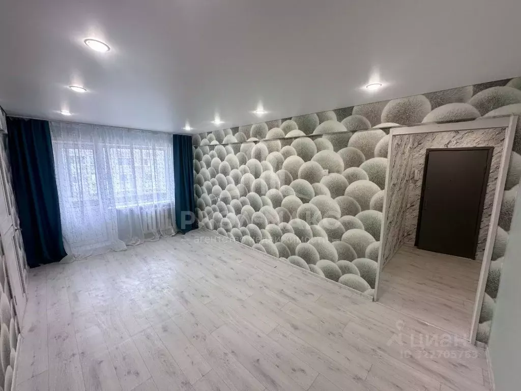 2-к кв. Брянская область, Брянск ул. Молодой Гвардии, 85 (45.1 м) - Фото 1