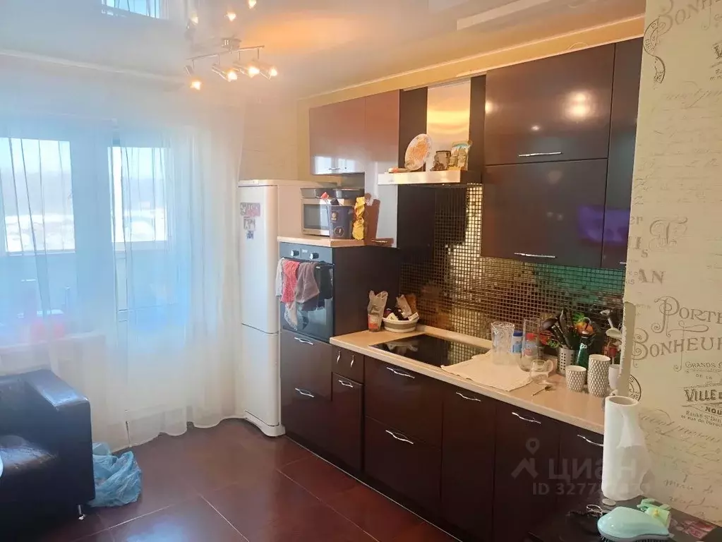 3-к кв. Московская область, Щелково Комсомольская ул., 24 (89.5 м) - Фото 1