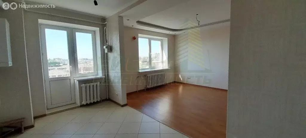 2-комнатная квартира: Ейск, улица Свердлова, 103/3 (91.3 м) - Фото 0
