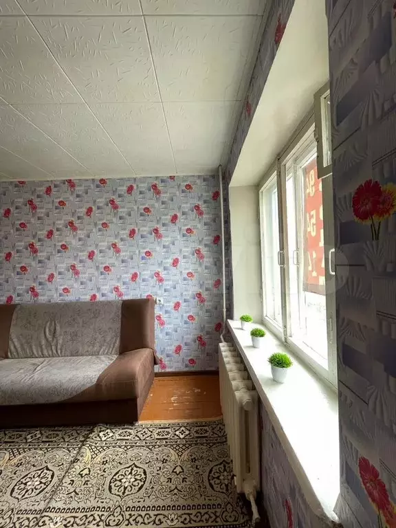 Комната 18 м в 4-к., 4/9 эт. - Фото 1