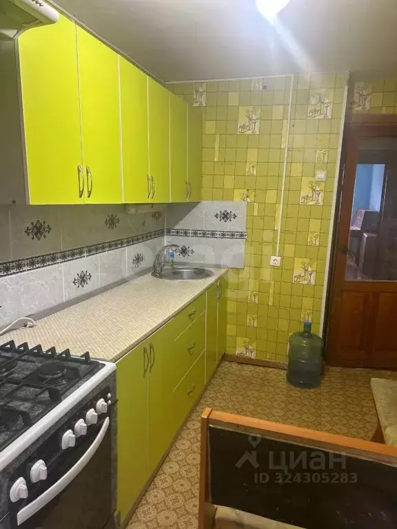 3-к кв. Башкортостан, Ишимбайский район, с. Петровское ул. ... - Фото 1