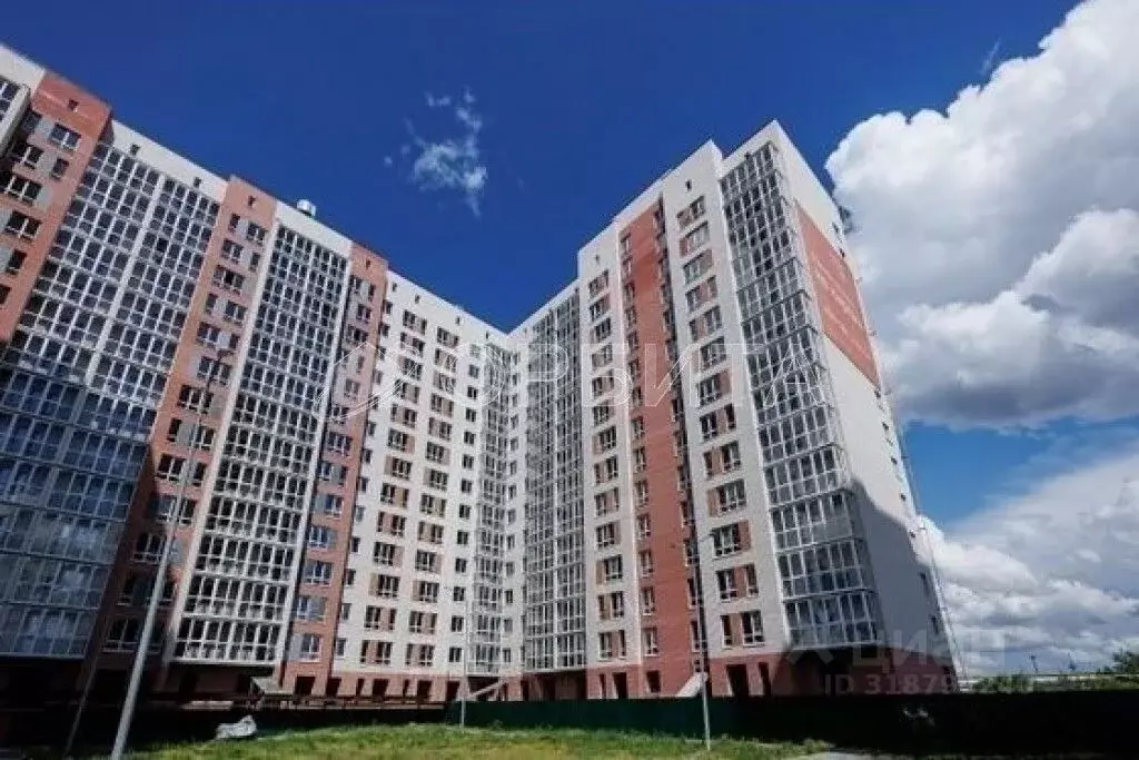 1-к кв. Тюменская область, Тюмень ул. 50 лет Октября, 75к4 (41.0 м) - Фото 0