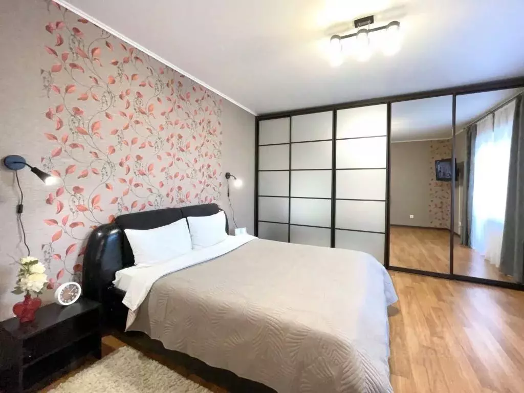 1-к кв. Тюменская область, Тюмень ул. Николая Семенова, 31 (46.0 м) - Фото 1