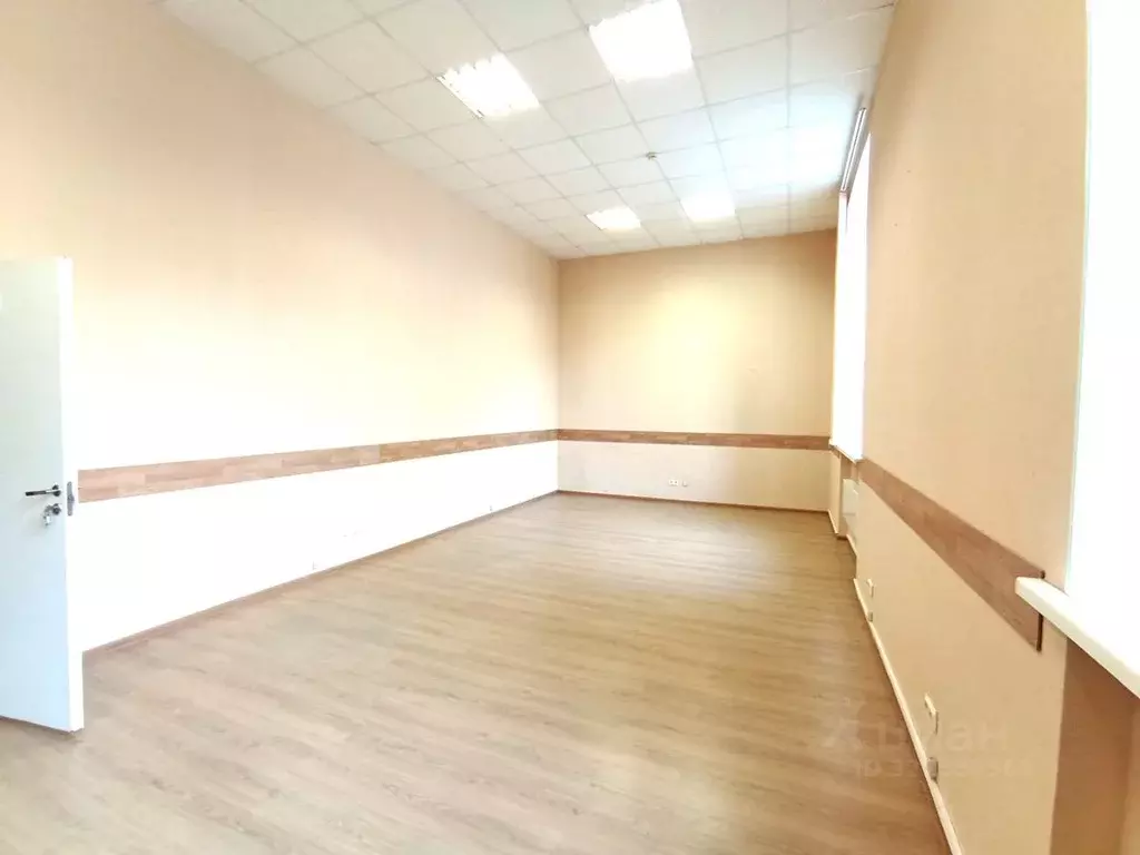 Офис в Санкт-Петербург 5-я Васильевского острова линия, 70 (32 м) - Фото 1