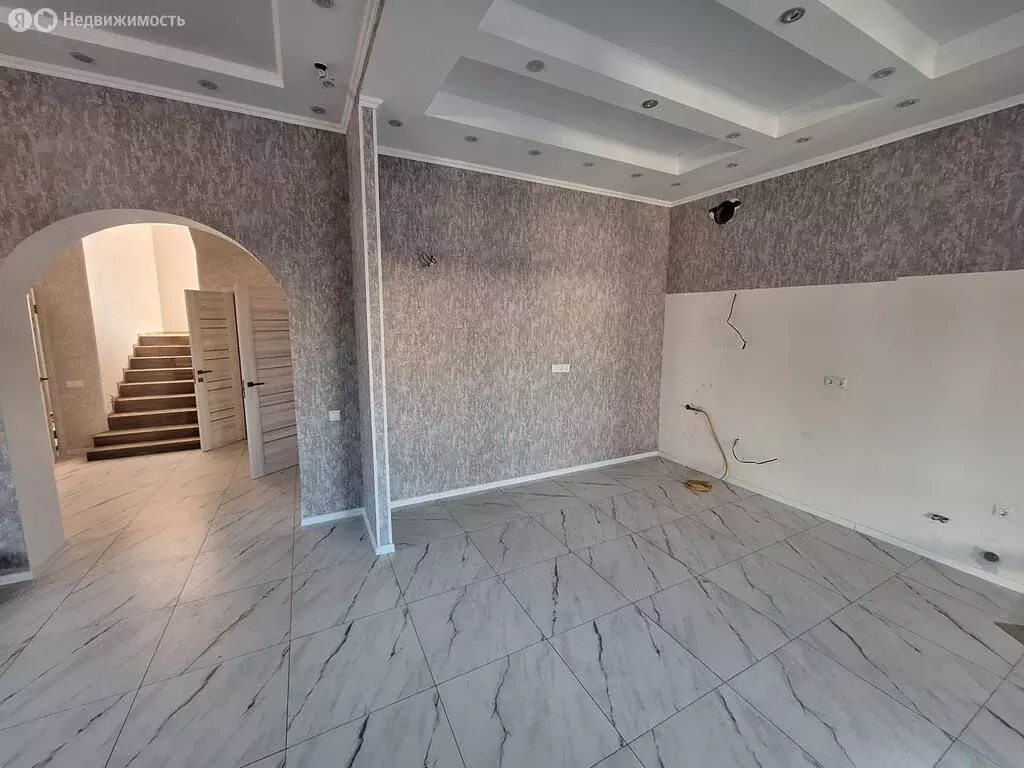 Дом в Краснодарский край, Анапа (180 м) - Фото 1