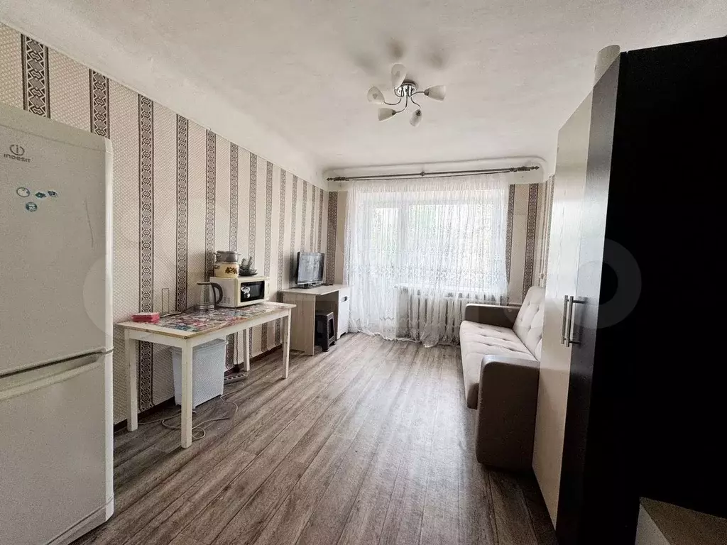 Комната 12,8 м в 1-к., 2/4 эт. - Фото 1