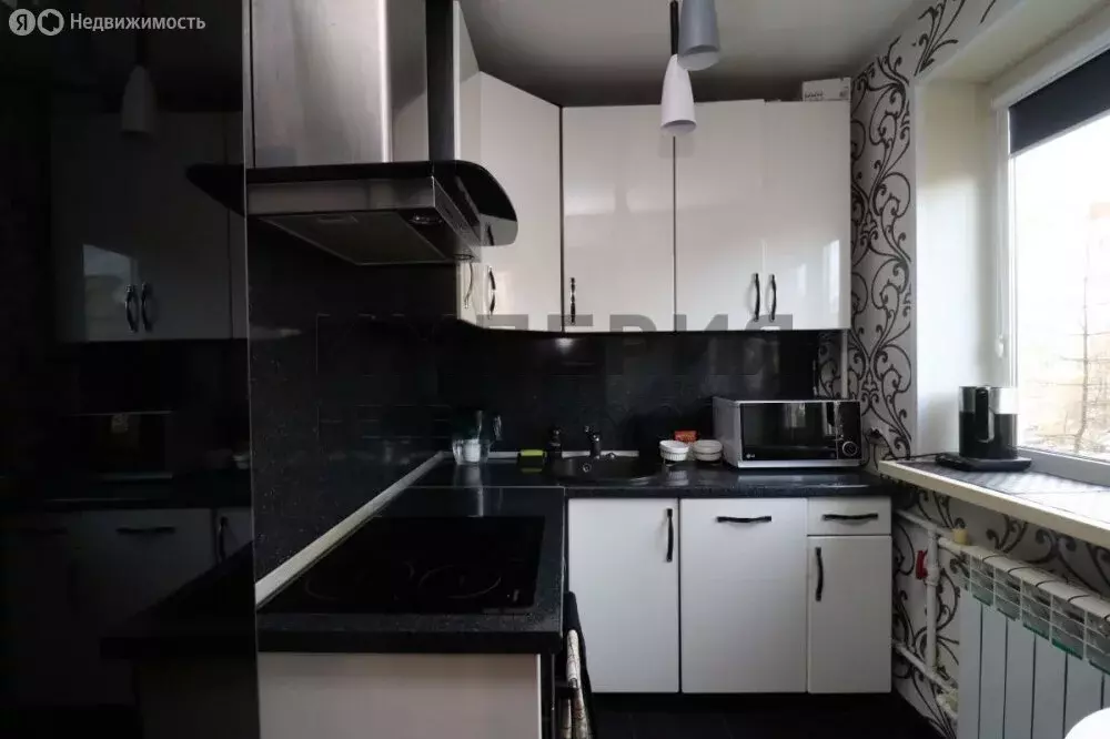 2-комнатная квартира: Магадан, Полярная улица, 9 (45.9 м) - Фото 1