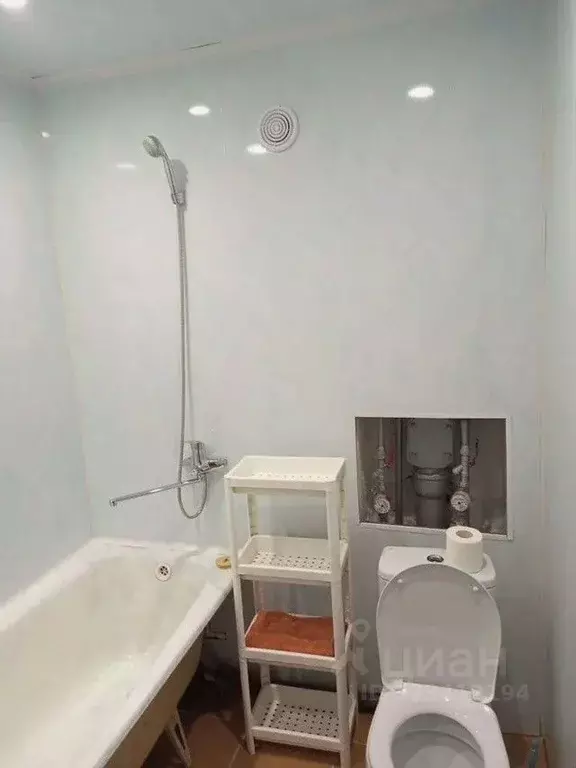 3-к кв. Омская область, Омск Городок Нефтяников мкр, ул. 1-я ... - Фото 2