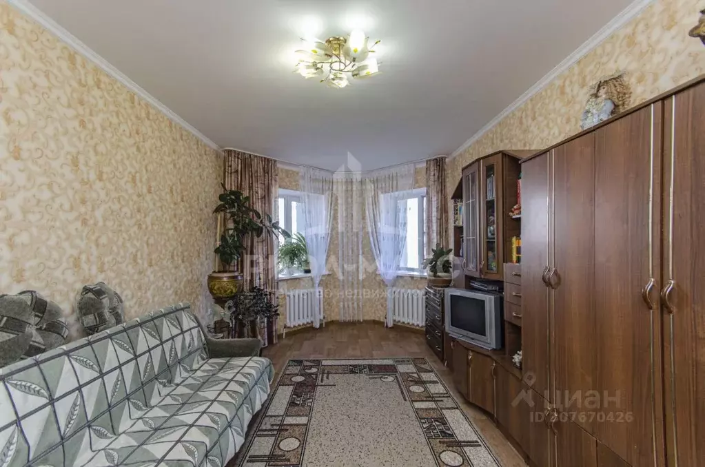 3-к кв. Брянская область, Брянск ул. Кольцова, 13 (78.0 м) - Фото 0