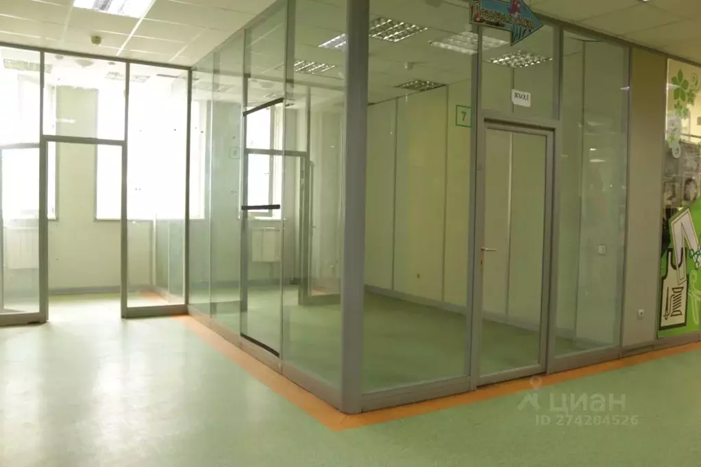 Торговая площадь в Тверская область, Тверь Молодежный бул., 8к3 (18 м) - Фото 1