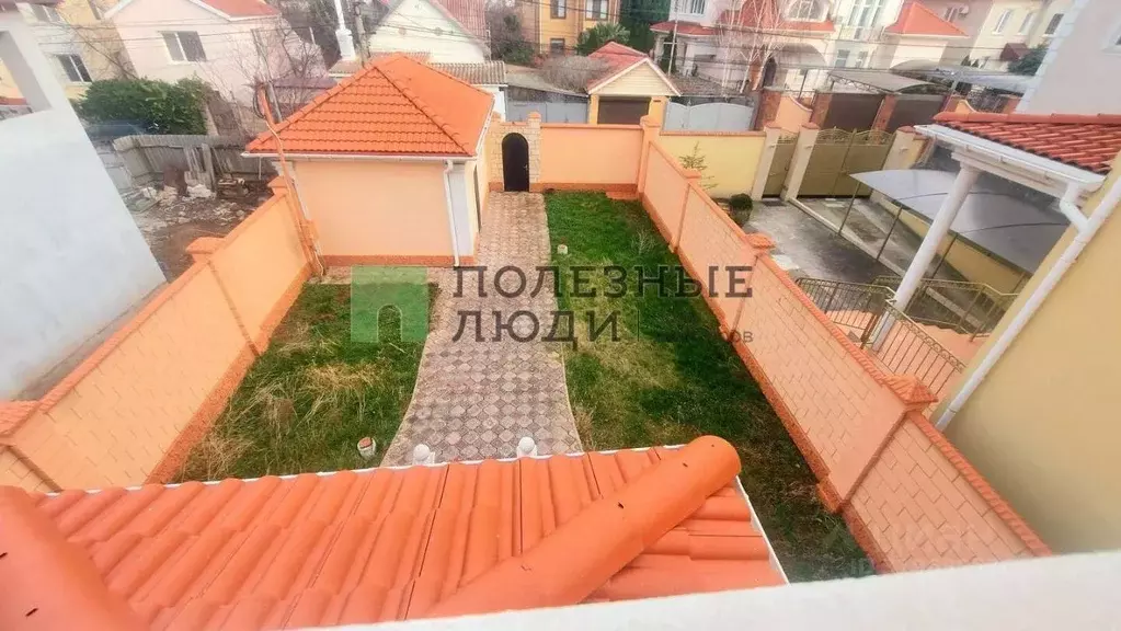 Дом в Севастополь ул. Жасминная, 19 (300 м) - Фото 1