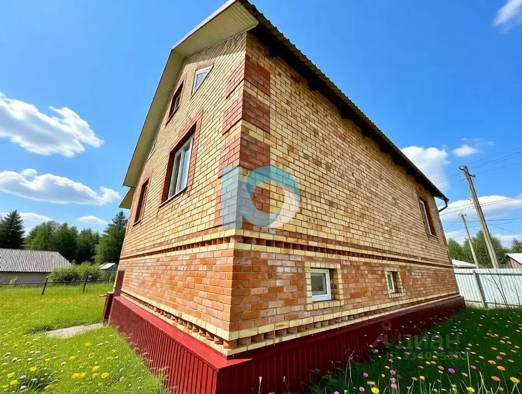 Дом в Башкортостан, с. Иглино ул. Спортивная (210 м) - Фото 2