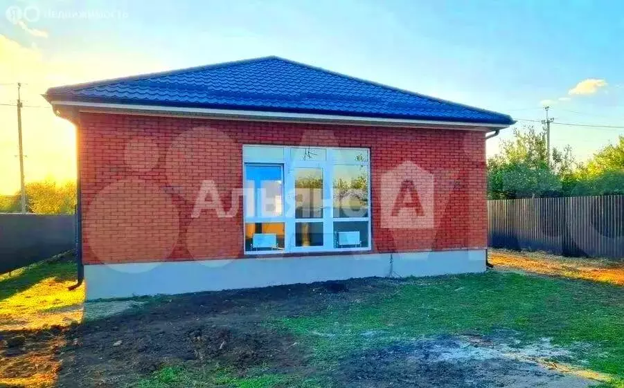 Дом в Тимашевск, микрорайон Индустриальный (75 м) - Фото 2