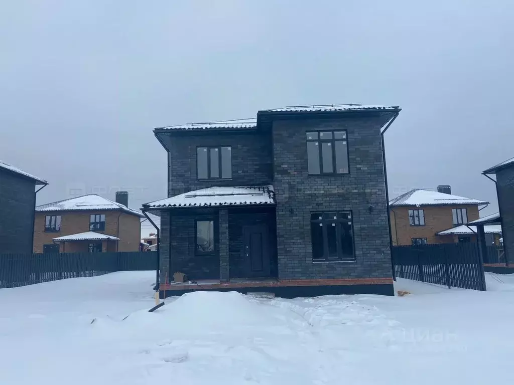 Дом в Татарстан, Казань ул. Манзара, 48 (150 м) - Фото 0