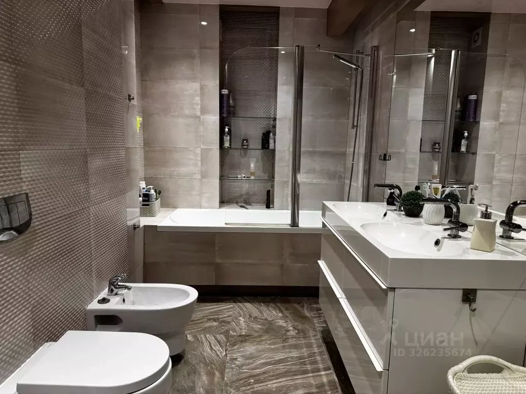 3-к кв. Калининградская область, Калининград ул. Юрия Гагарина (83.0 ... - Фото 1