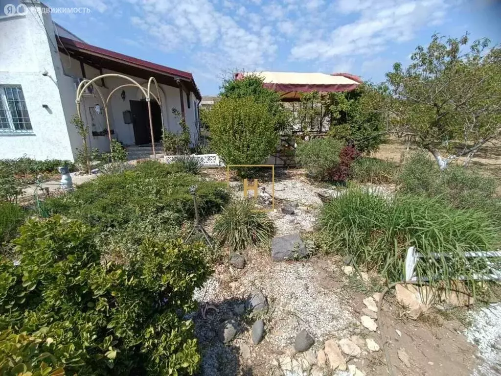 Дом в Сакский район, село Уютное (60 м) - Фото 2