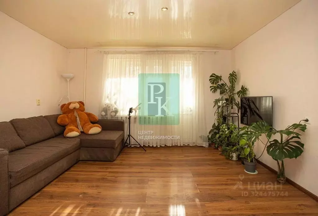 4-к кв. Севастополь ул. Громова, 62 (82.0 м) - Фото 1