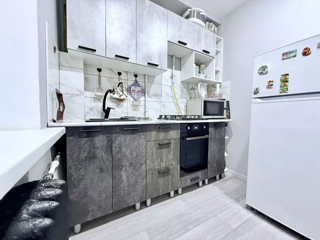 2-к кв. Волгоградская область, Волгоград ул. Салтыкова-Щедрина, 20 ... - Фото 0