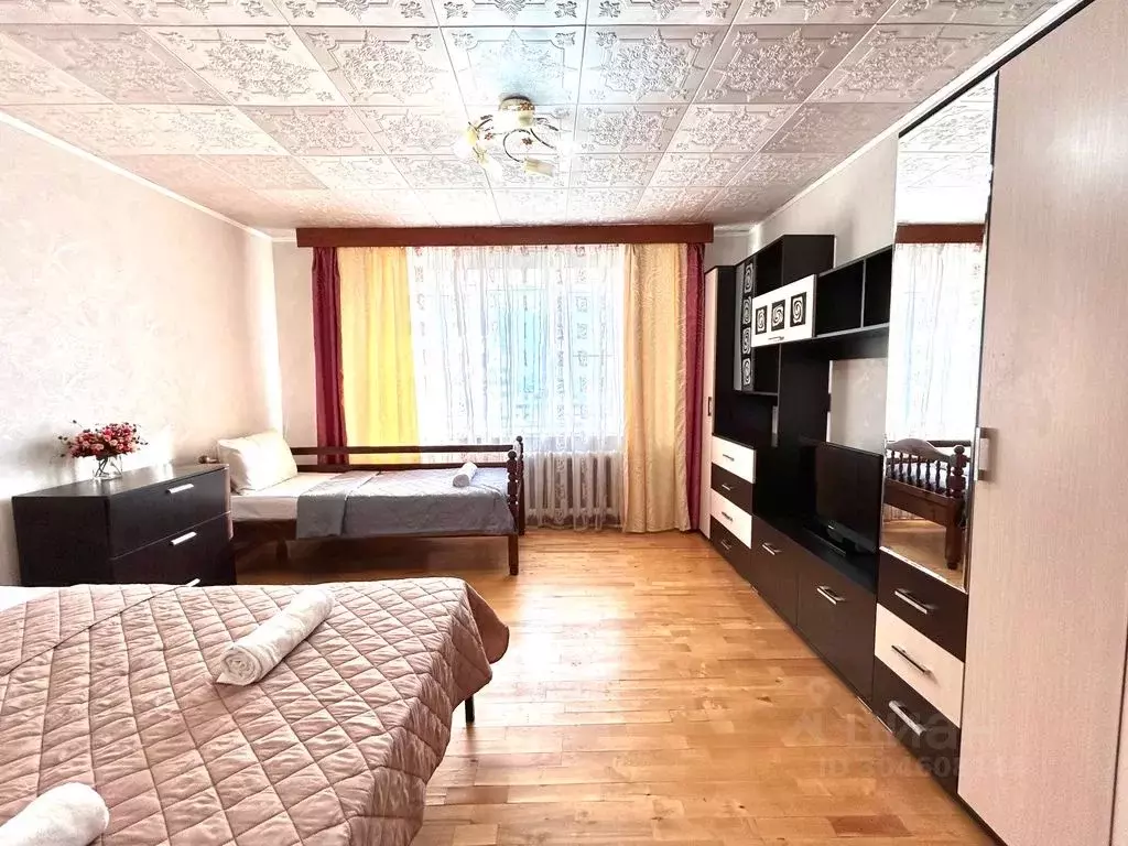 2-к кв. Калужская область, Калуга пл. Мира, 2 (52.0 м) - Фото 2