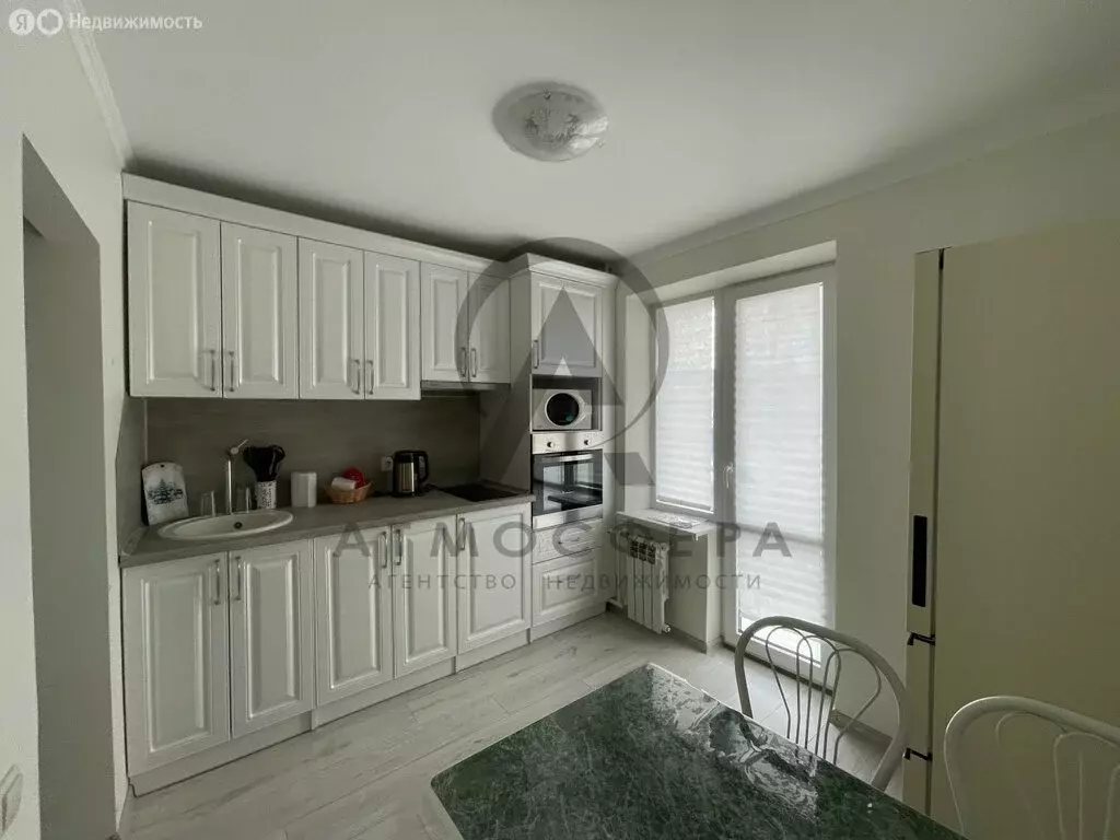 3-комнатная квартира: село Ольгинка, 2-й микрорайон, 1 (90 м) - Фото 2