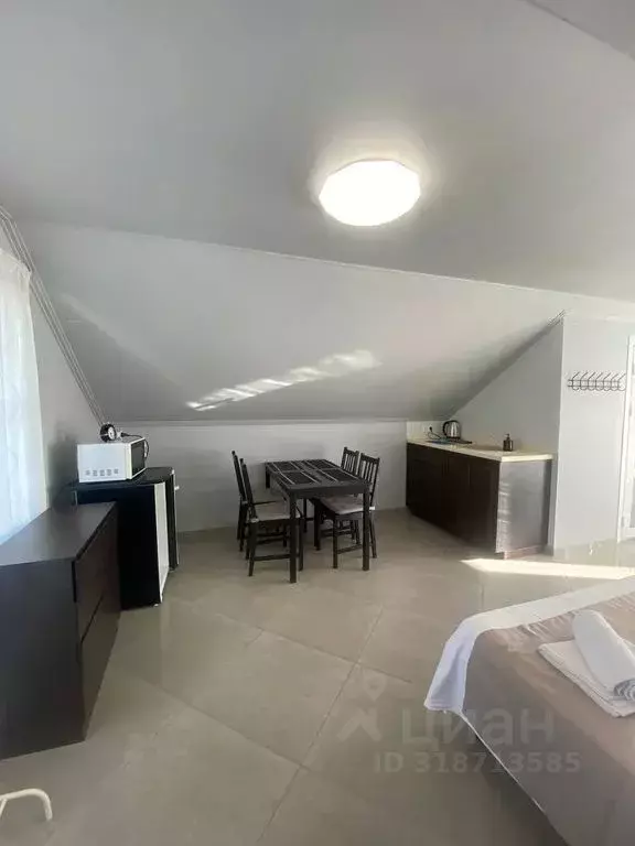 Комната Краснодарский край, Геленджик Первомайская ул., 51А - Фото 1