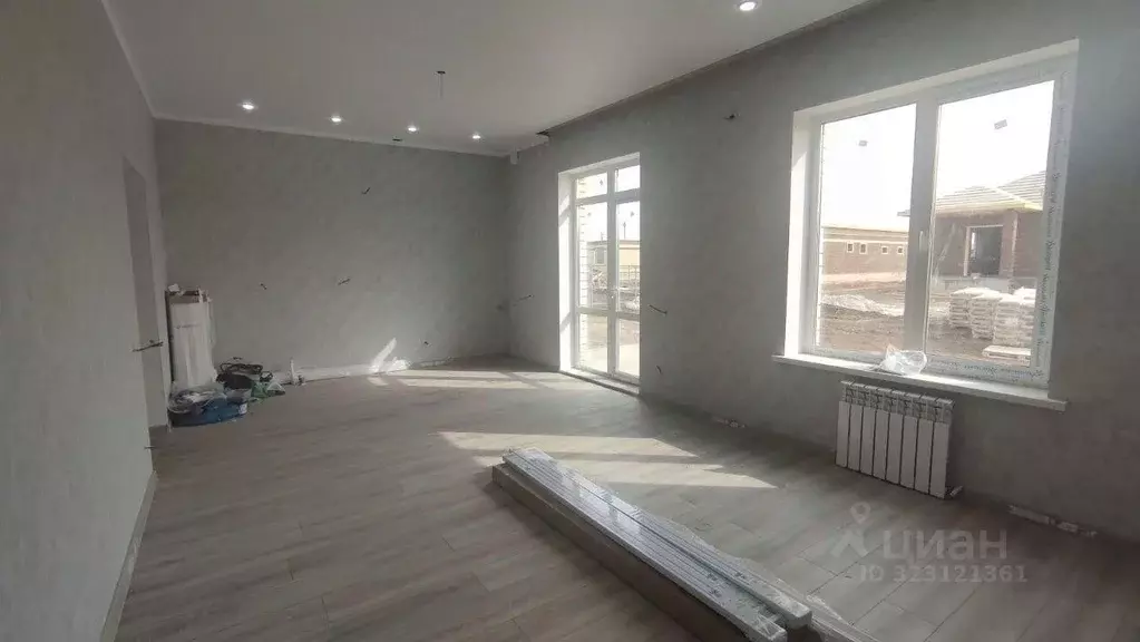 Дом в Оренбургская область, Оренбургский район, с. Благословенка ул. ... - Фото 1