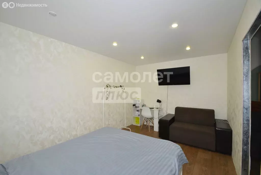 3-комнатная квартира: Екатеринбург, улица Очеретина, 14 (67 м) - Фото 1