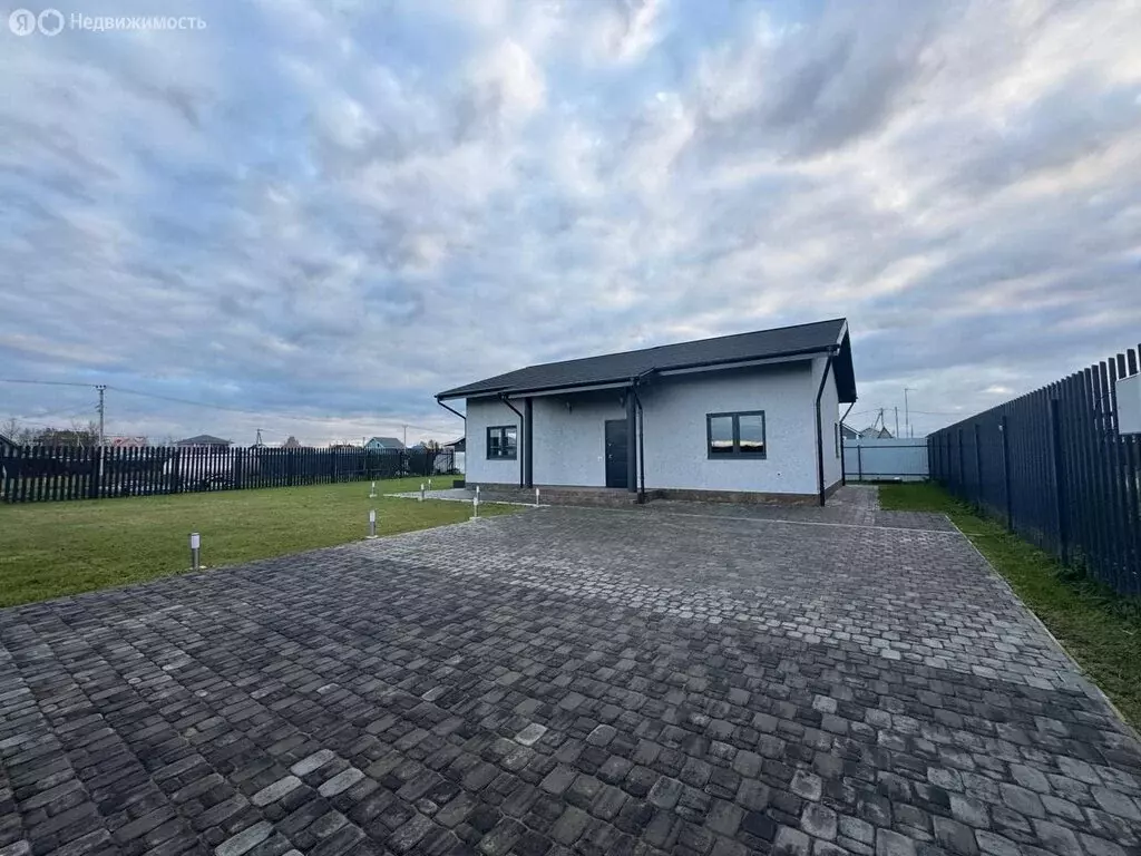 Дом в Ленинградская область, Гатчинский муниципальный округ, деревня ... - Фото 1