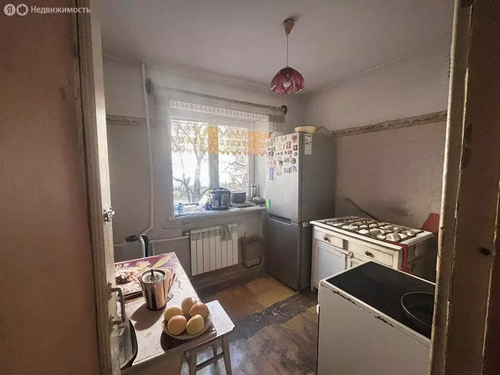 3-комнатная квартира: Находка, улица Чернышевского, 2 (53.9 м) - Фото 1