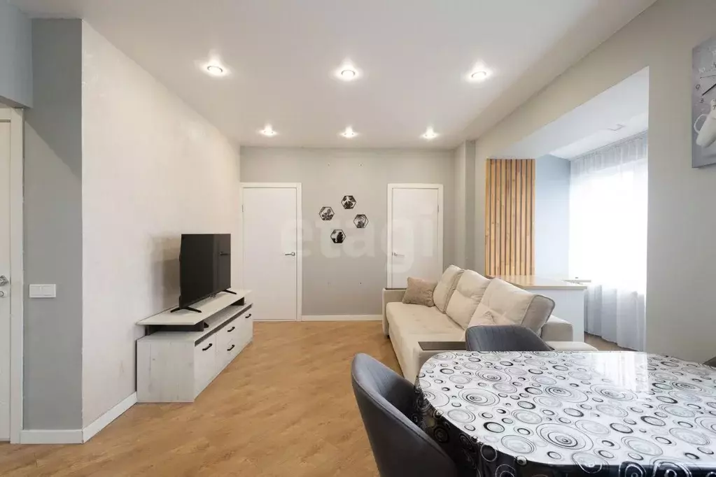 2-к кв. Иркутская область, Иркутск ул. Владимира Давыдова, 33 (52.0 м) - Фото 1