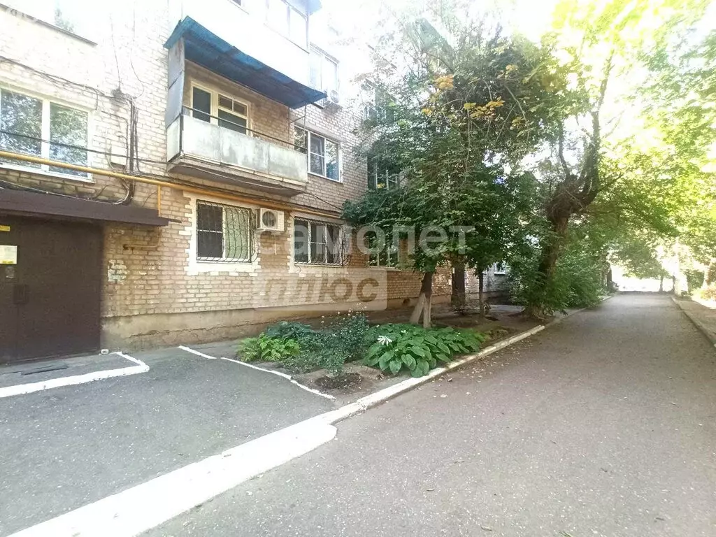 2-комнатная квартира: Астрахань, улица Ляхова, 3 (48 м) - Фото 0