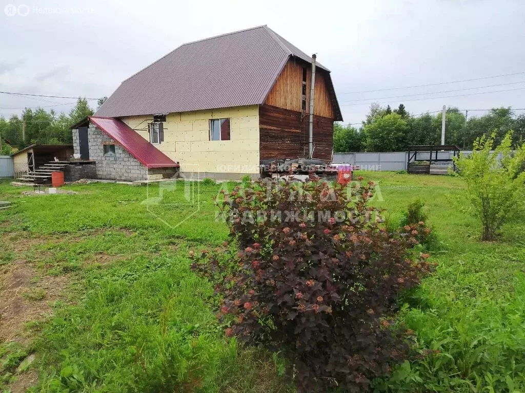 Дом в Новостройка, Рябиновая улица (200 м) - Фото 0