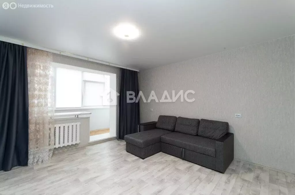 3-комнатная квартира: Тобольск, 10-й микрорайон, 39 (66 м) - Фото 2