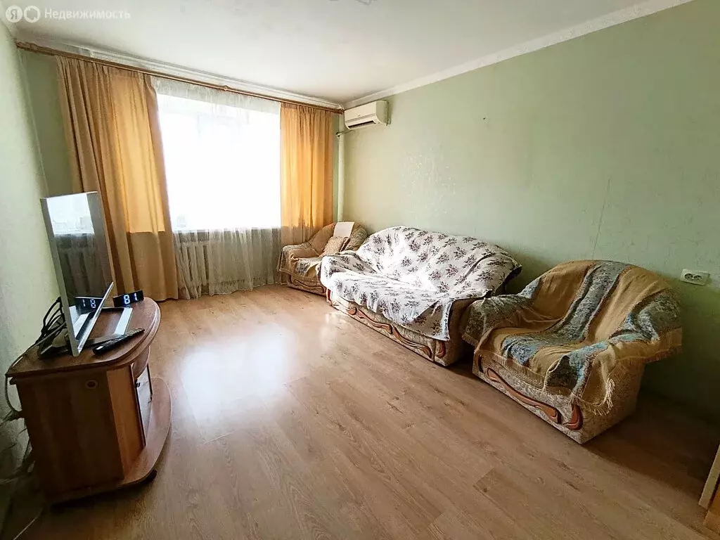 2-комнатная квартира: Батайск, улица Воровского, 23 (58 м) - Фото 1