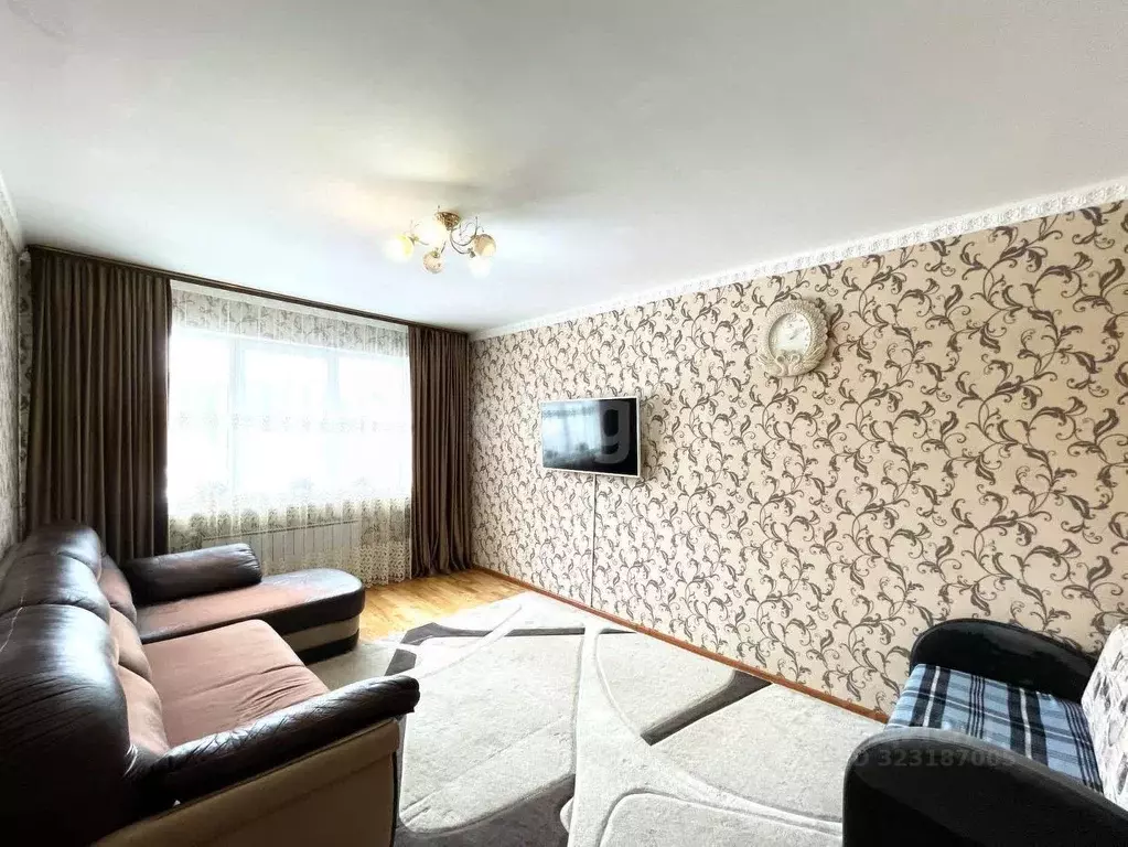 2-к кв. Ханты-Мансийский АО, Сургут ул. Крылова, 38 (64.6 м) - Фото 1