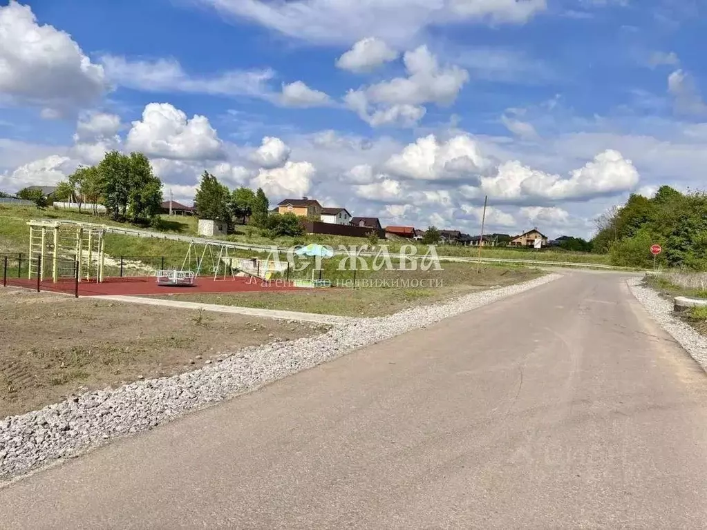 Участок в Белгородская область, Старый Оскол ул. Черешневая (15.0 ... - Фото 1