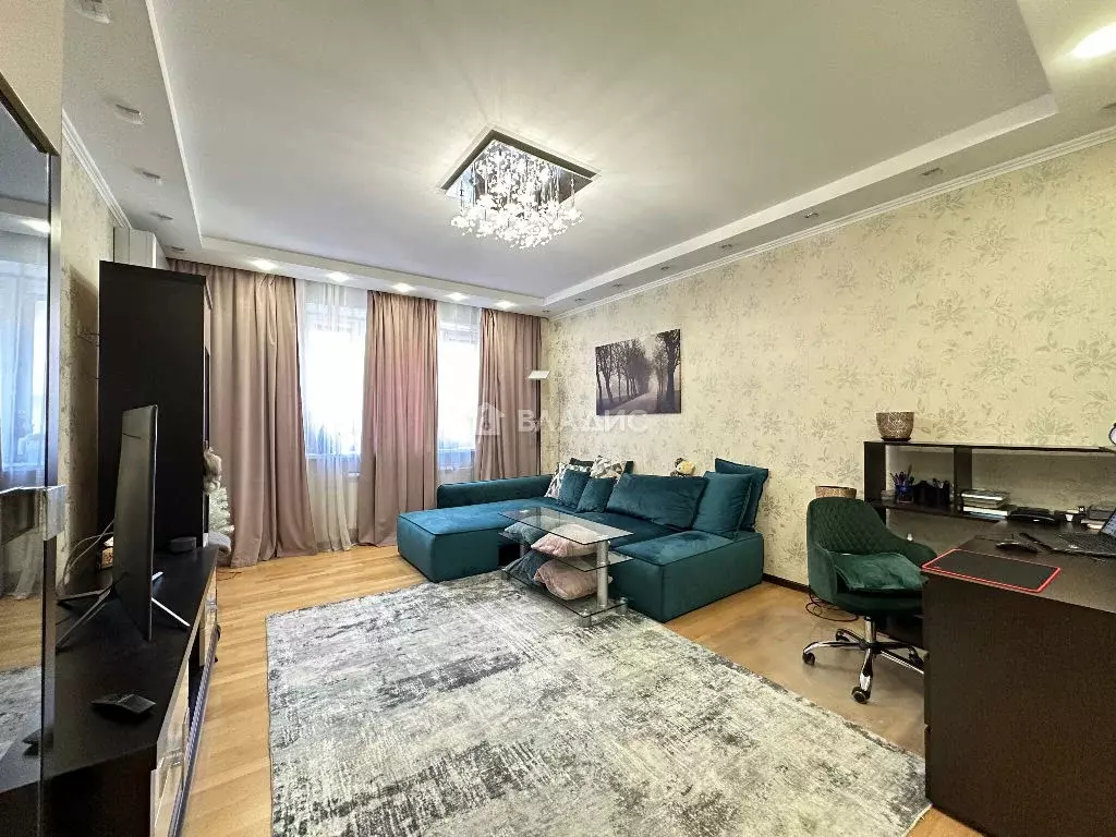 Продается 3-комнатная квартира - Фото 1