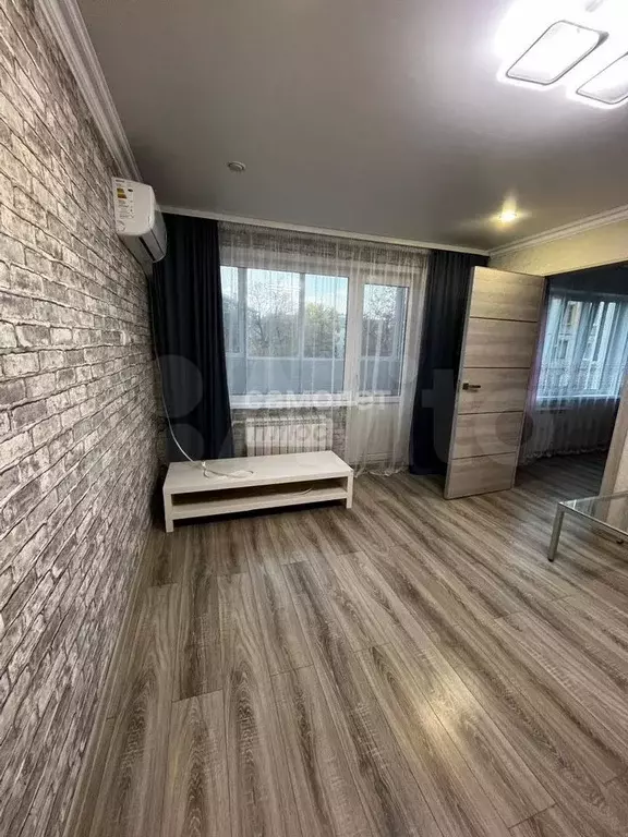 1-к. квартира, 45 м, 6/10 эт. - Фото 1